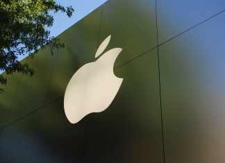 Apple a bezdrátové služby