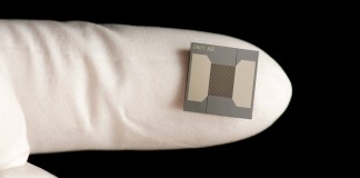 Imptementovatelný antikoncepční mirkočip